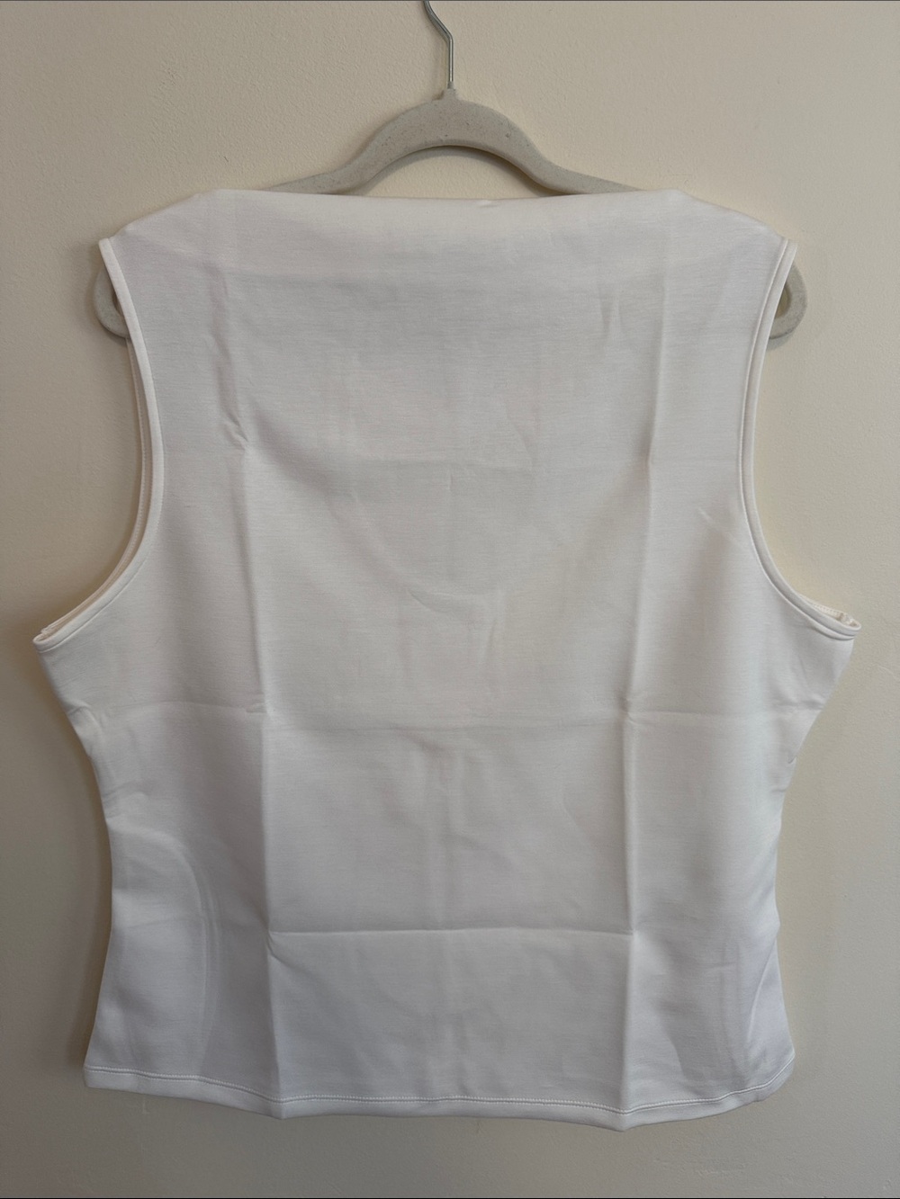 🐝 NWT 🐝 Banana Republic White Sleeveless Boat Neck Tank Top